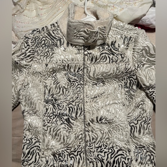 Bebe winter coat size medium. Faux leather and fur coat - Picture 1 of 5